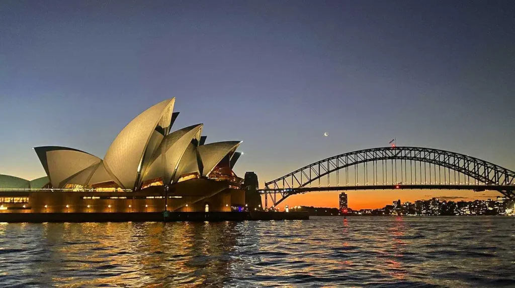 Cruise Sydney Harbour at Sunset